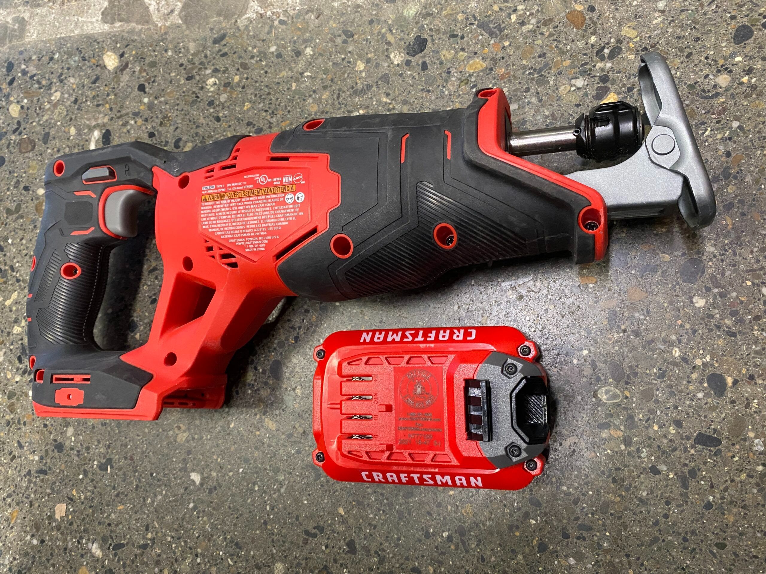 CRAFTSMAN Cordless Reciprocating Saw w/ Battery Model #CMCS300