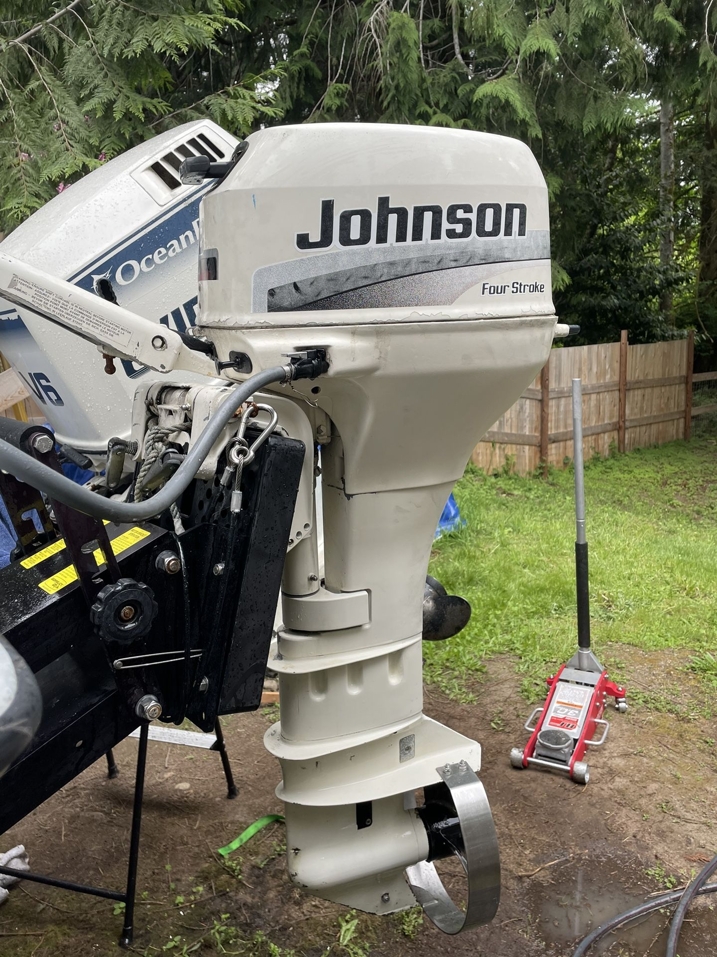 Johnson 8 hp 4 Stroke Kicker Outboard motor for Sale in Skok, WA