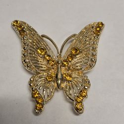 Large Goldtone With Amber Color Rhinestones Butterfly Brooch 