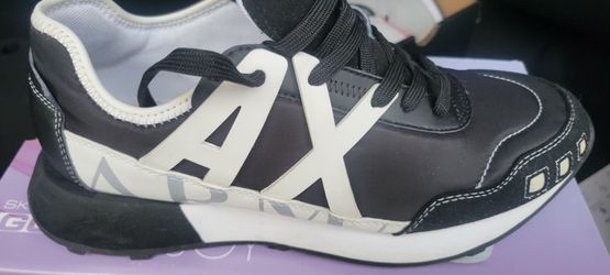 Armani exchange size 8