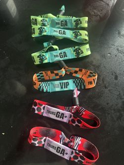 Lolla Wristbands 