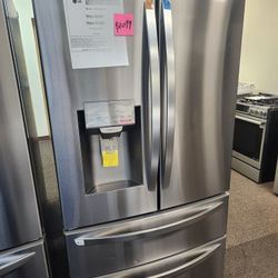 Scratch And Dent 28 Cu.ft French Door Refrigerator With Water And ICE  1 Year Warranty Included!