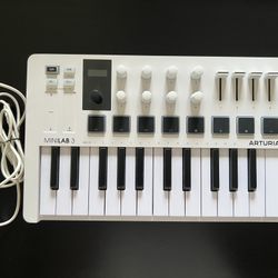 Arturia MiniLab 3