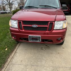 2004 Ford Explorer