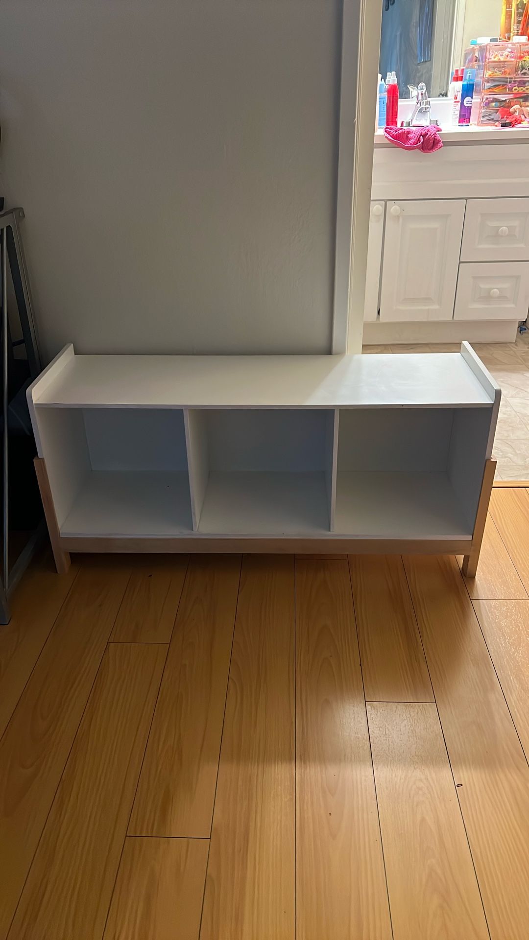 Kid’s Furniture (NORTHRIDGE)