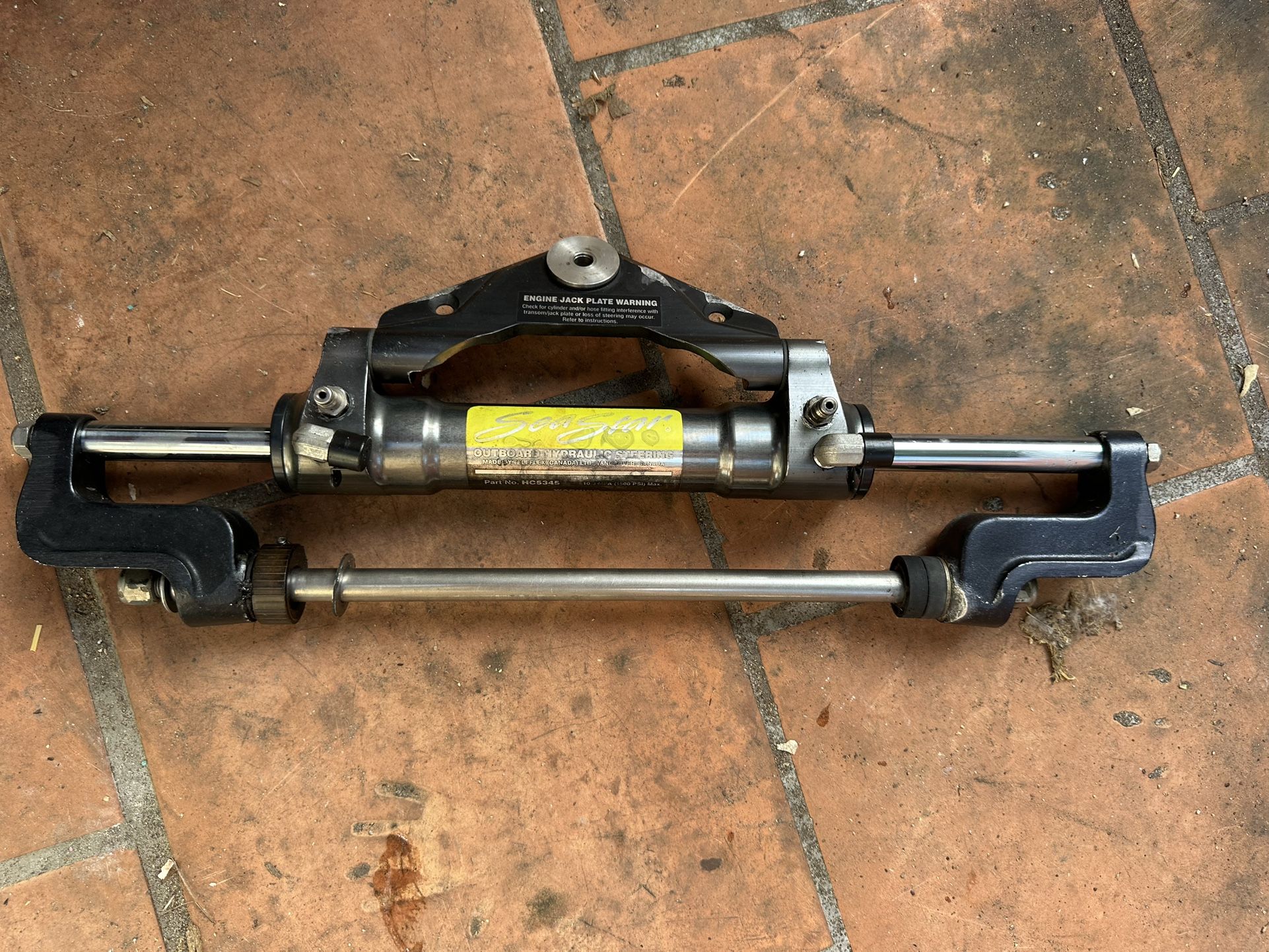 SeaStar Outboard Hydraulic Steering