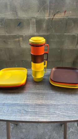 Tupperware vasos y Platos