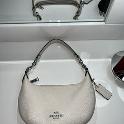 COACH  Mini Payton Bag. (used-authentic)