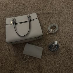 Purse Set Light Blue (never worn/used)