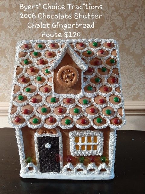 Byers’ Choice Traditions 2006 Chocolate Shutter Chalet Gingerbread House in original box