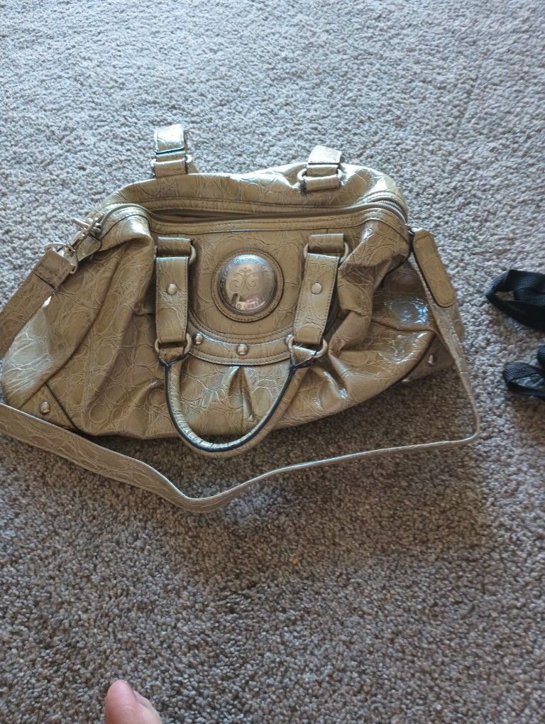 Large Heavy Handbag With Adjustable Strap 