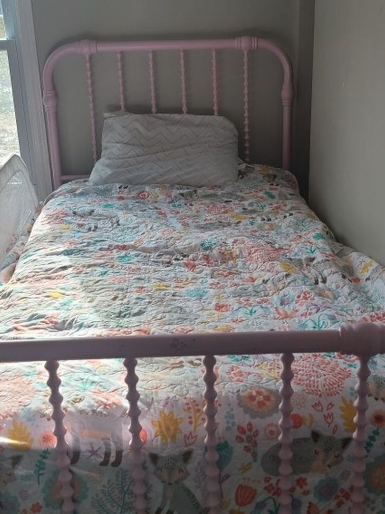 Twin Pink Bed