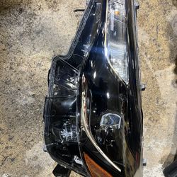 2022 Toyota Corolla Cross Headlight
