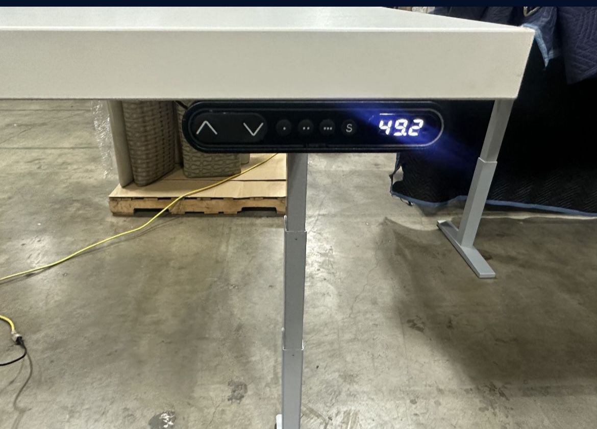 60x30 Standing Desk! Digital Display With 3 Presets! We Also Have Chairs, Monitors, Monitor Arms, And More Available!