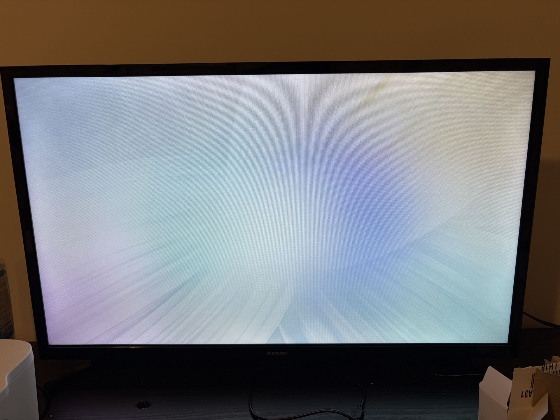 32 Inch SAMSUNG TV