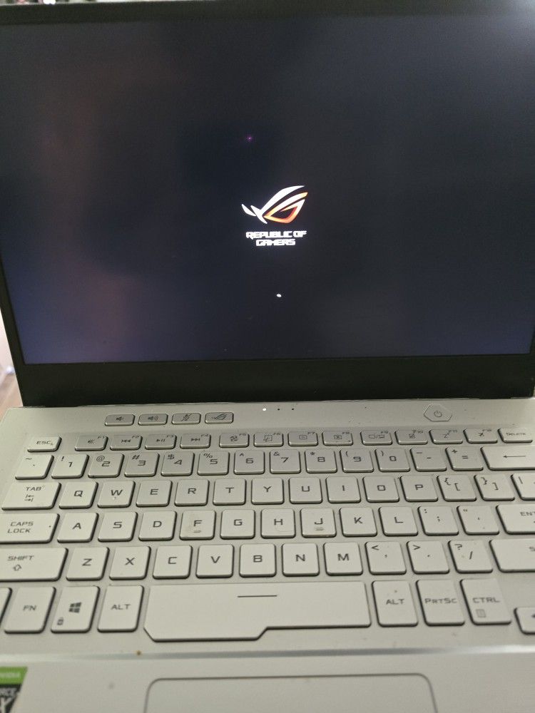 Asus ROG Zephyrus G14 14-inch - Ryzen 9 4900HS - 16GB 1024GB NVIDIA GeForce RTX 2060
