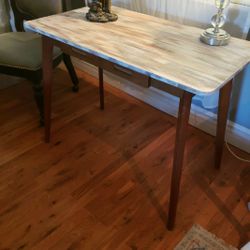 Desk/ Table For Limited Spaces, New39" long
21.5" wide
29.5" tall
Mid centurymodern style with distressed top