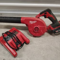 Milwaukee Blower. 18v. $5