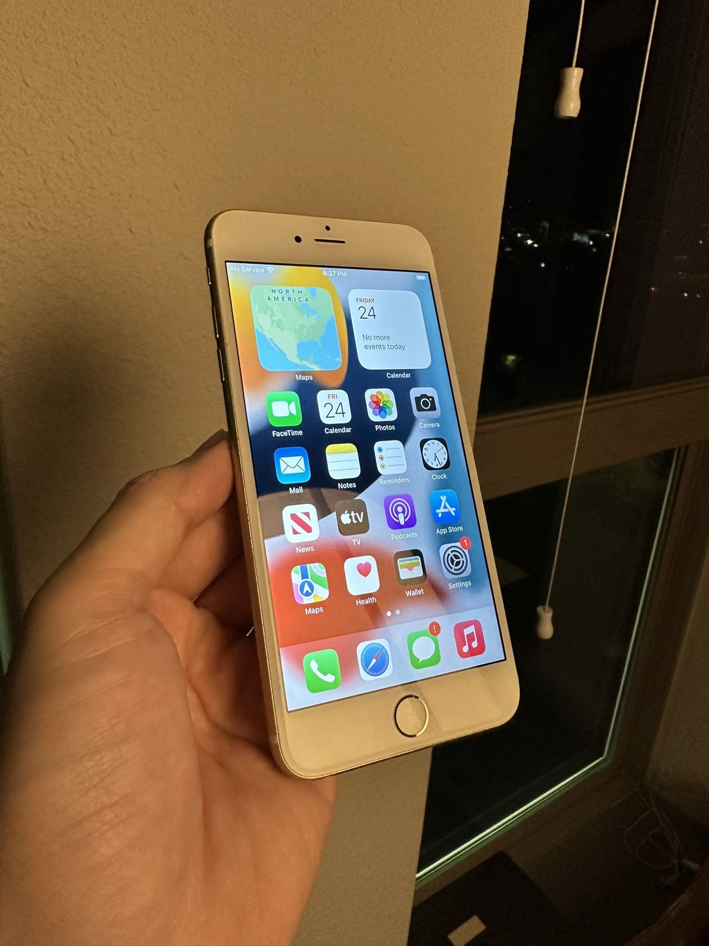 iPhone 6s Plus 64GB unlocked To Any Carrier! 