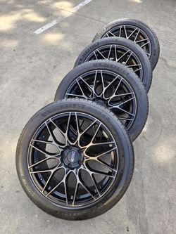 4.  KMC PCS OF WHEELS WITH TIRES.    NISSAN ROGUE.    20X81/2J.    