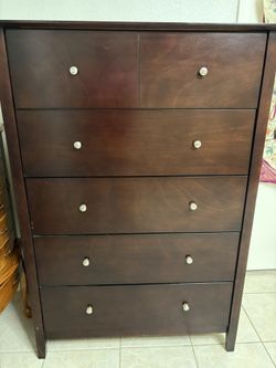 Dresser 5 Drawer