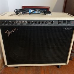 Fender Guitar Amplifier