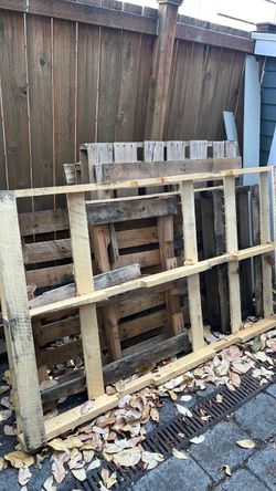 Free Wood Pallets