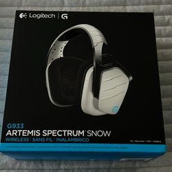 Logitech G933 Artemis Spectrum Snow Wireless 7.1 Gaming Headset