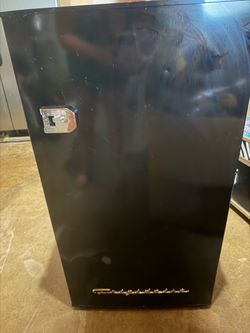 Mini fridge 2ft tall