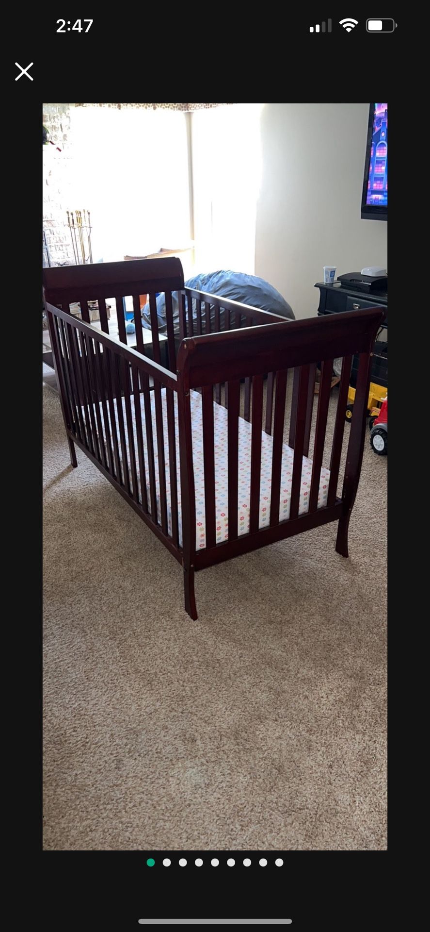 Crib & Simmons mattress. Crib has knicks & scratches, see pics for condition. Mattress in excellent condition - no stains or rips
