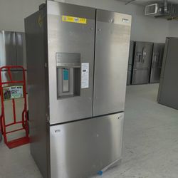 New Frigidaire - Gallery 27.8 Cu. Ft. French Door Refrigerator with Adjustable Temp Drawer - Smudge 
