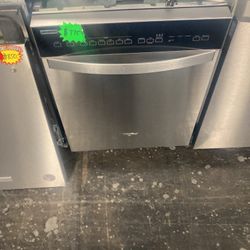 Whirlpool Dishwasher 