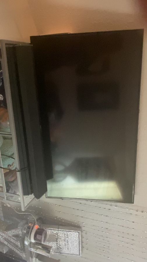 TV and Sound Bar ( subwoofer)