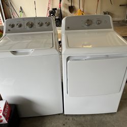 GE Washer And Dryer Combo