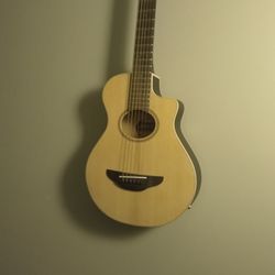 Yamaha APXT2 3/4 (Pls be reasonable) Electric Acoustic Guitar | Preamp | Cutaway | 21 Frets