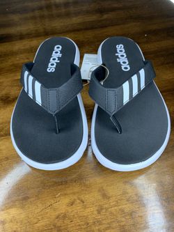 Adidas Comfort Flip-Flops Men's EG2069 Size 6 UK 6 White for in Pompano Beach, FL - OfferUp