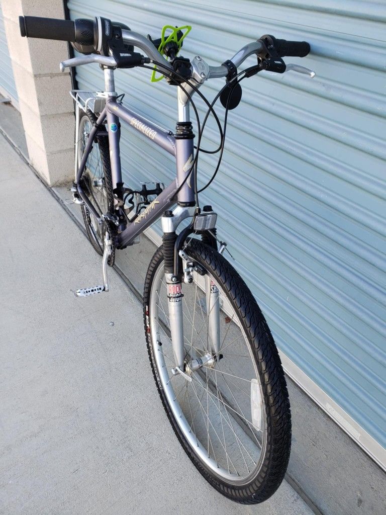 SPECIALIZED HYBRID BIKE 21 SPEEDS TIRE 26 SIZE L
