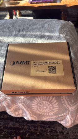 Planet POE switch
