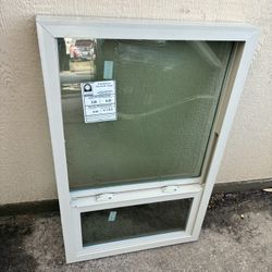 Ventana 24” X 36”