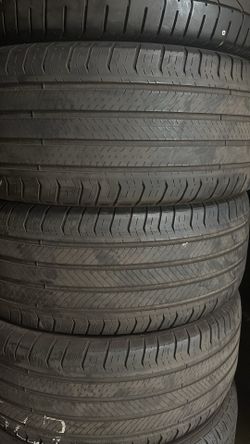 Tires 275-40r22 Michelin