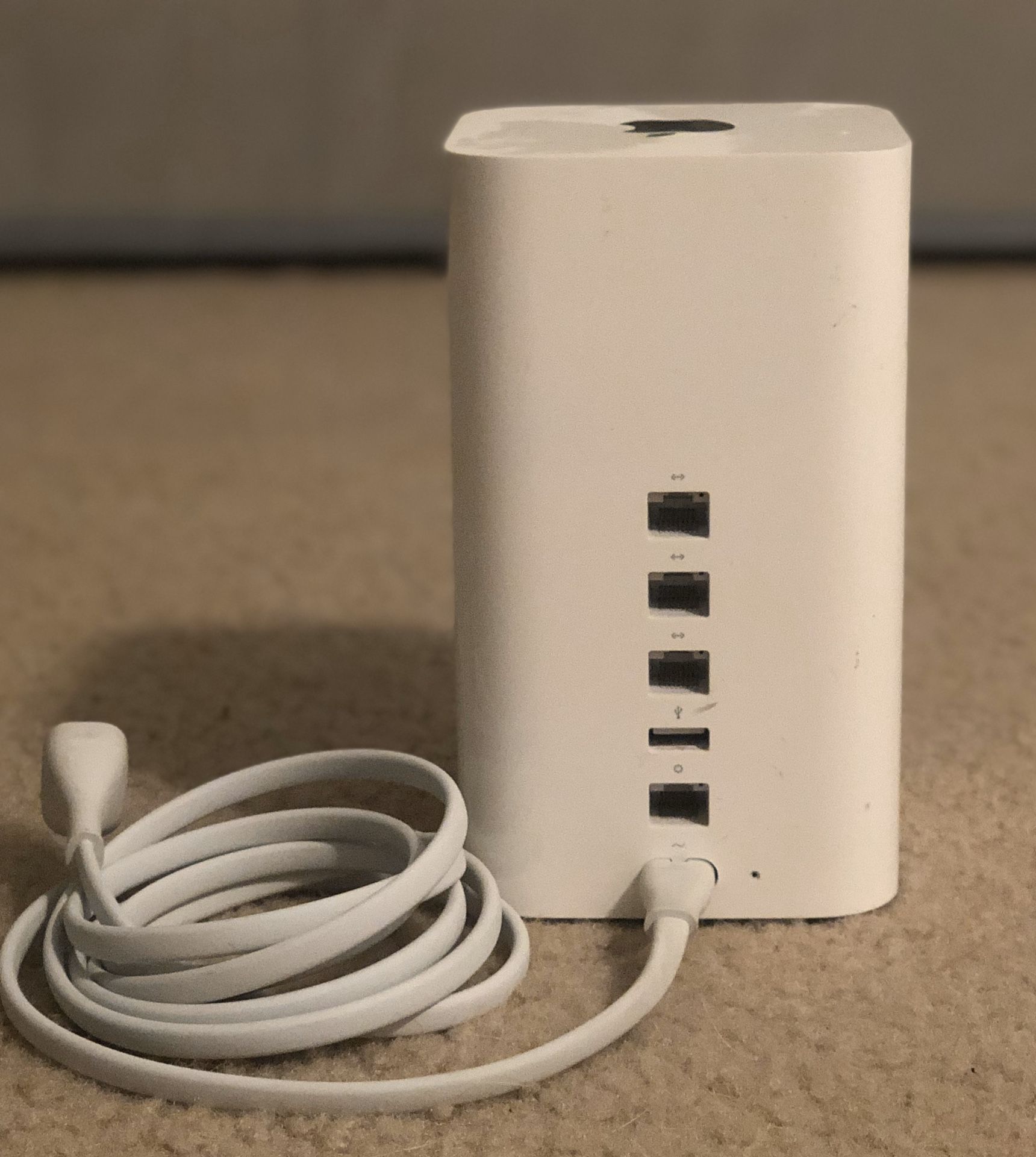 AirPort Extreme (last one released) 802.11AC Model: (A1521) router