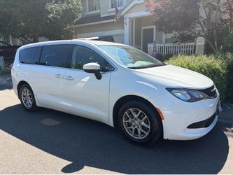 2017 Chrysler Pacifica $7,995 obo