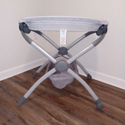  Portable Changing Table