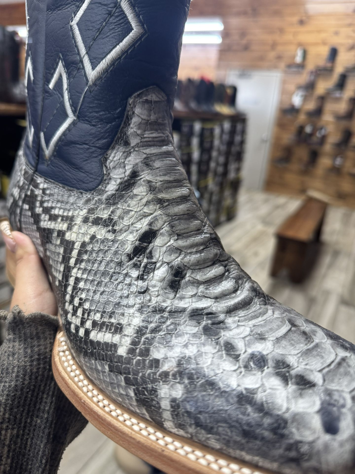 men’s Python boot