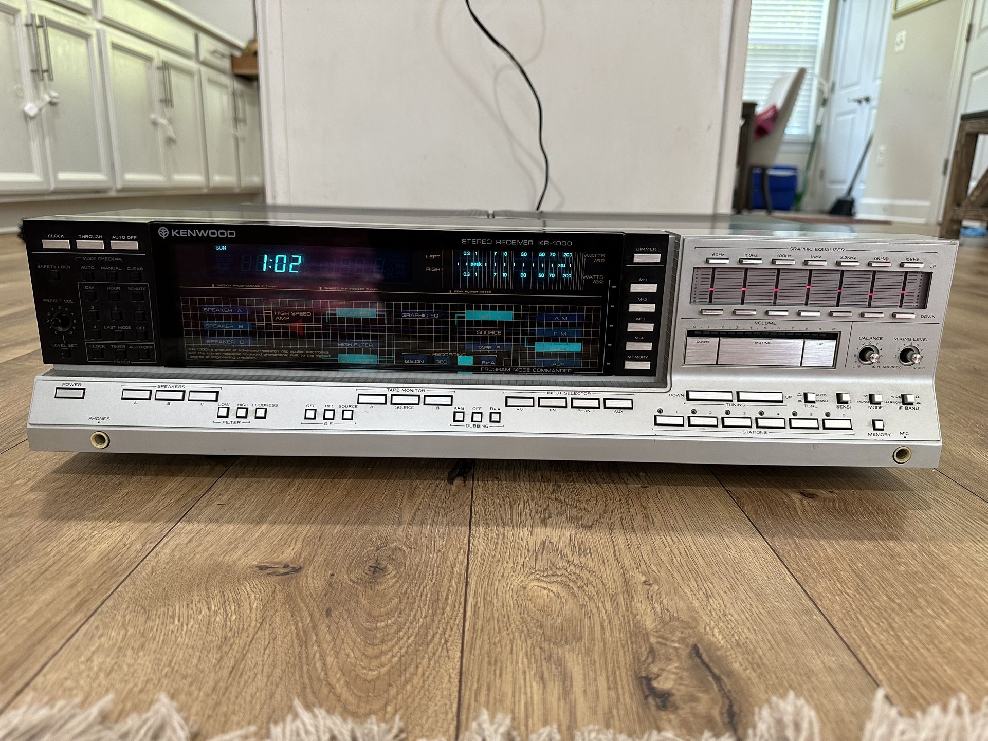 Kenwood KR-1000 Galaxy Commander 120wpc Monster Stereo Receiver