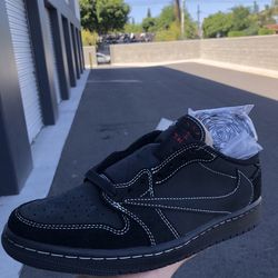 Jordan 1 Travis Scott Size 7.5