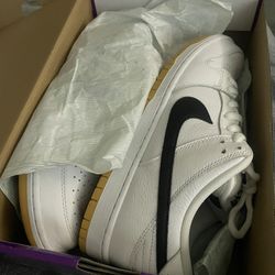 Nike Dunks 