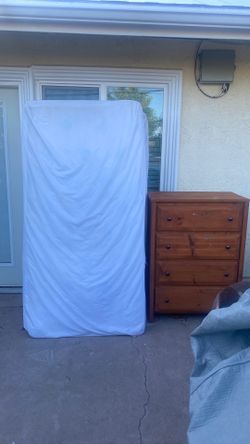 2 twin bed. With dresser: