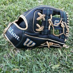 Wilson A2000 glove