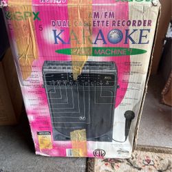 Karaoke  Machine 